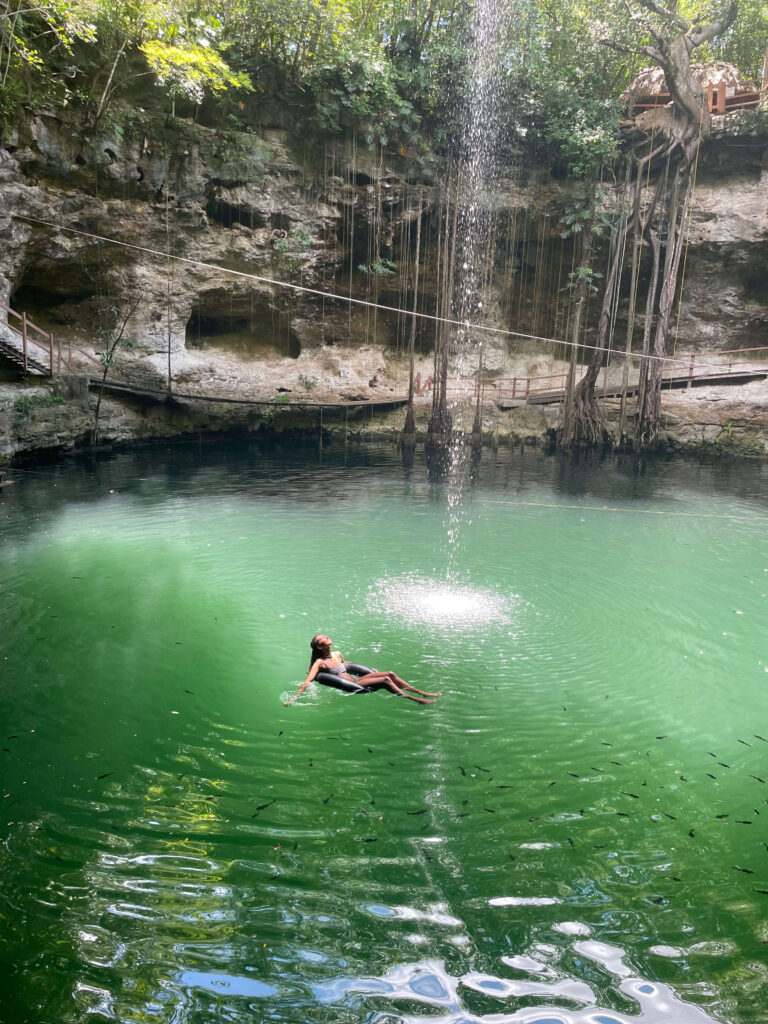 vallolid-mexique-cenote